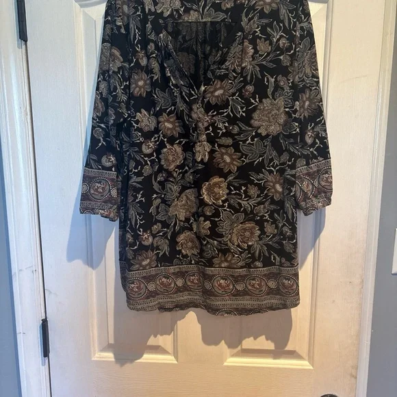 Lucky Brand Black and Brown Paisley Top - Picture 2 of 6